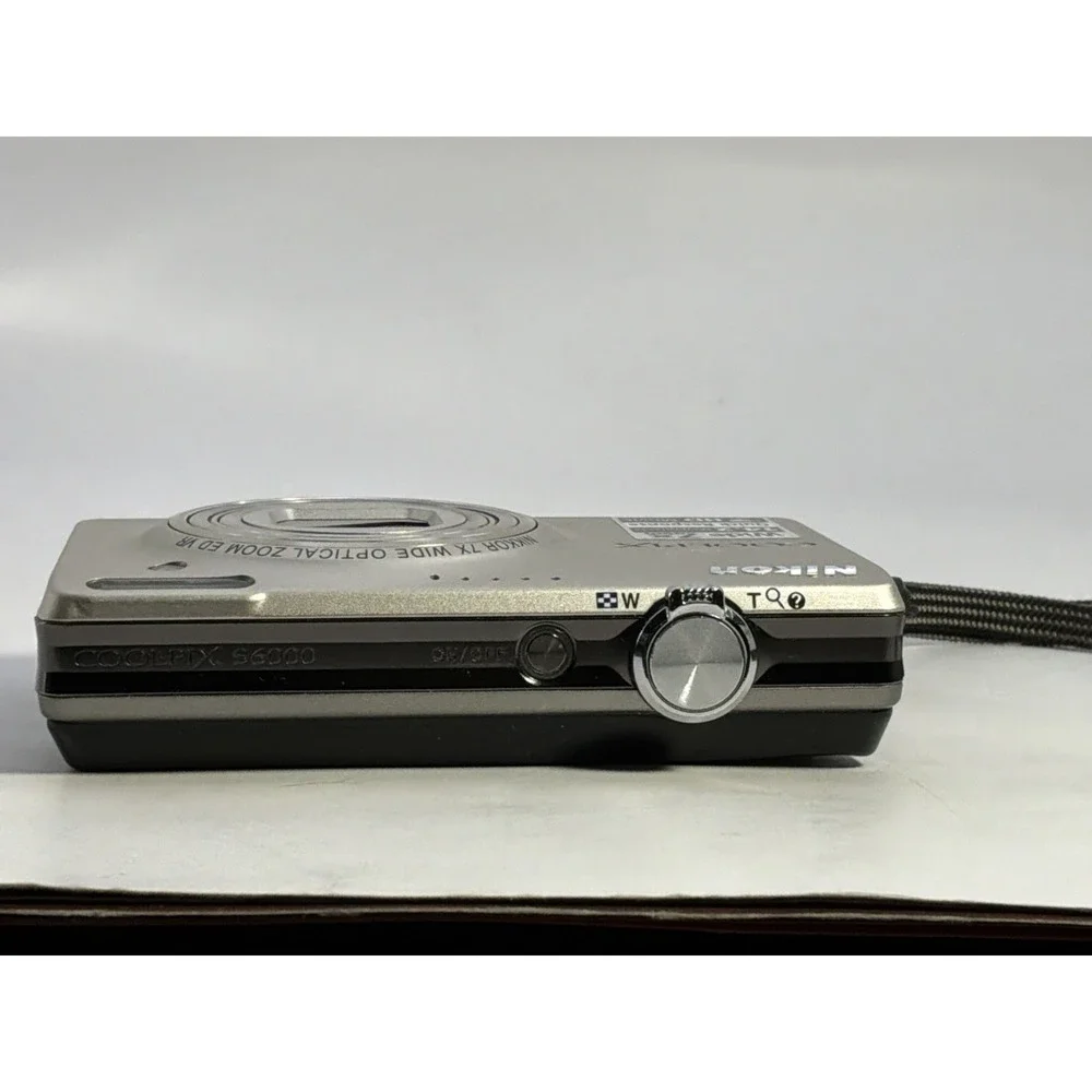 Nikon COOLPIX S6000 14.2MP Digital Camera Champagne silver No Case Card Cables